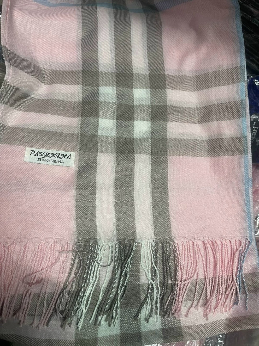 шарф burberry,палантин burberry,модный теплый шарф лоу burberry,burberry scarf,палантин женский