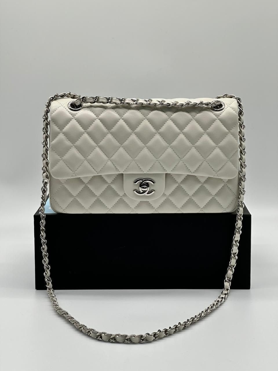 сумка chanel,сумка шанель,сумка шанель chanel 2.55 flap бежевая с фурнитурой серебро,сумка шанель бежевая,женская сумка chanel