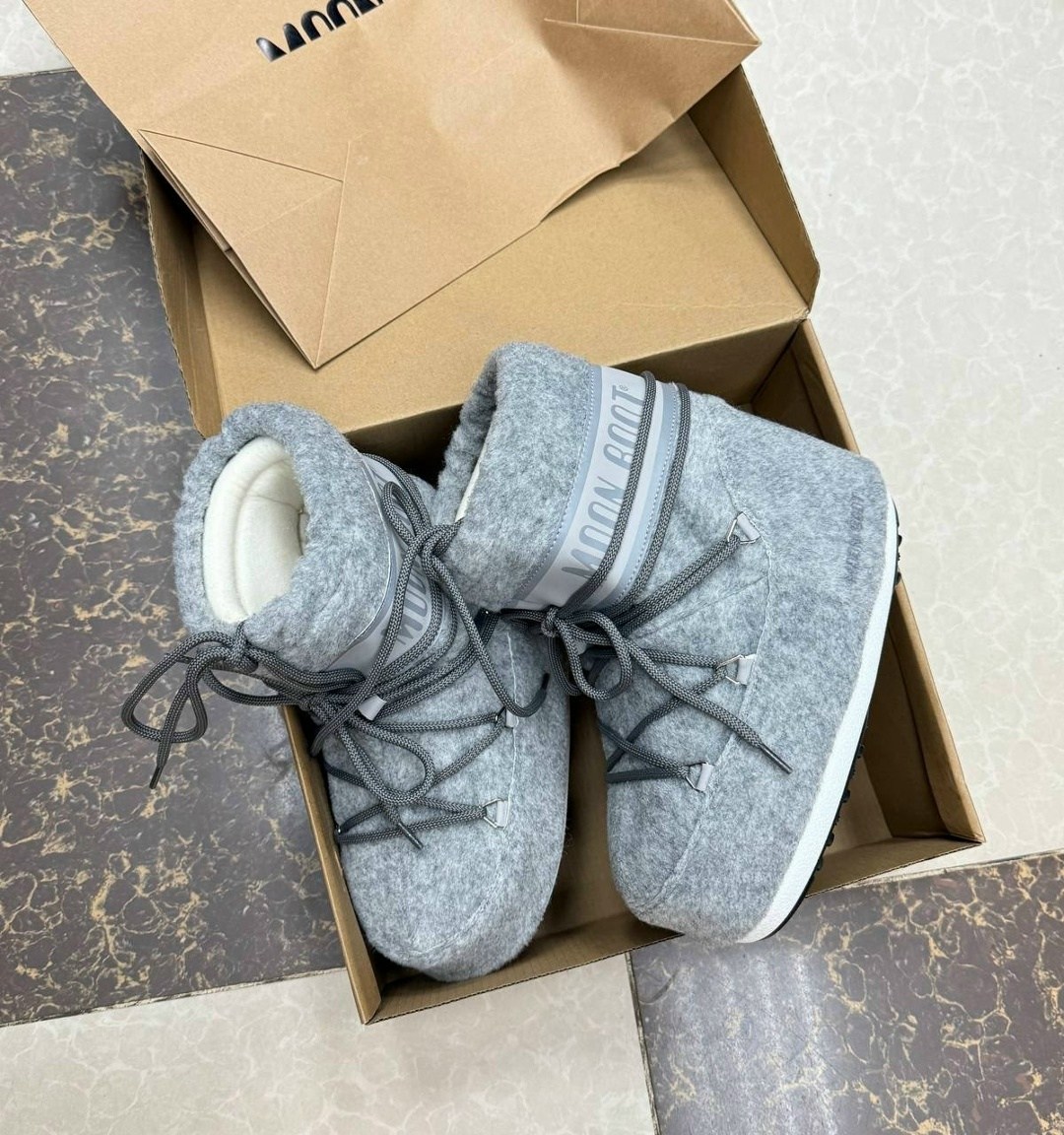 ботинки unisex moon boot icon low felt серый,зимние ботинки moon boot,зимние ботинки moon boot серебряный,,низкие фетровые ботинки icon на шнуровке moon boot серый