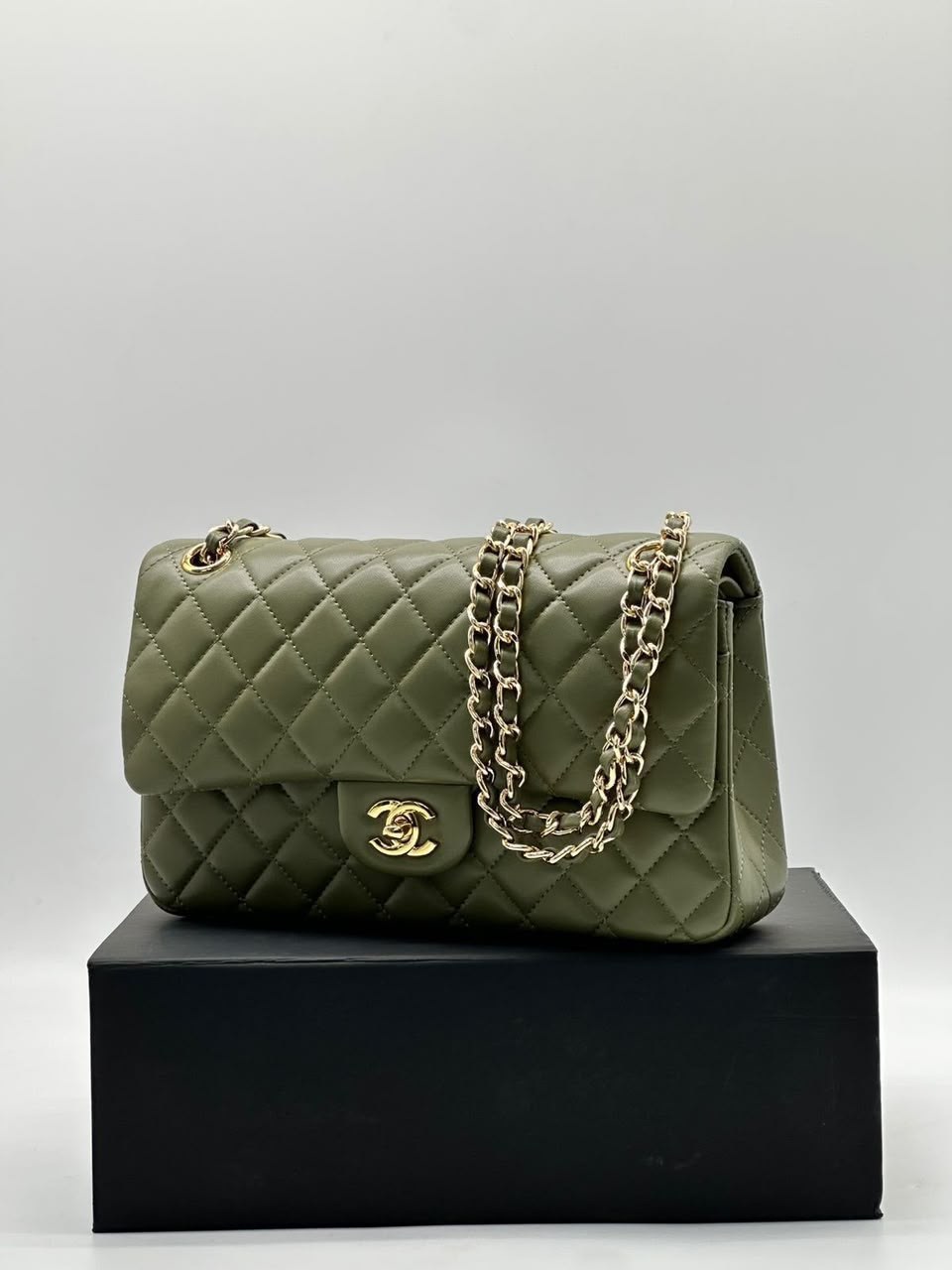 сумка chanel,сумка шанель,сумка шанель chanel 2.55 flap бежевая с фурнитурой серебро,сумка шанель бежевая,женская сумка chanel