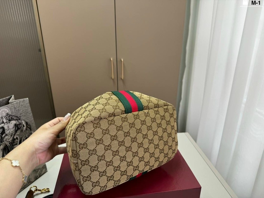 gucci сумка,сумка через плечо gucci,gucci сумка на плечо,сумка гуччи оригинал,женская сумка gucci