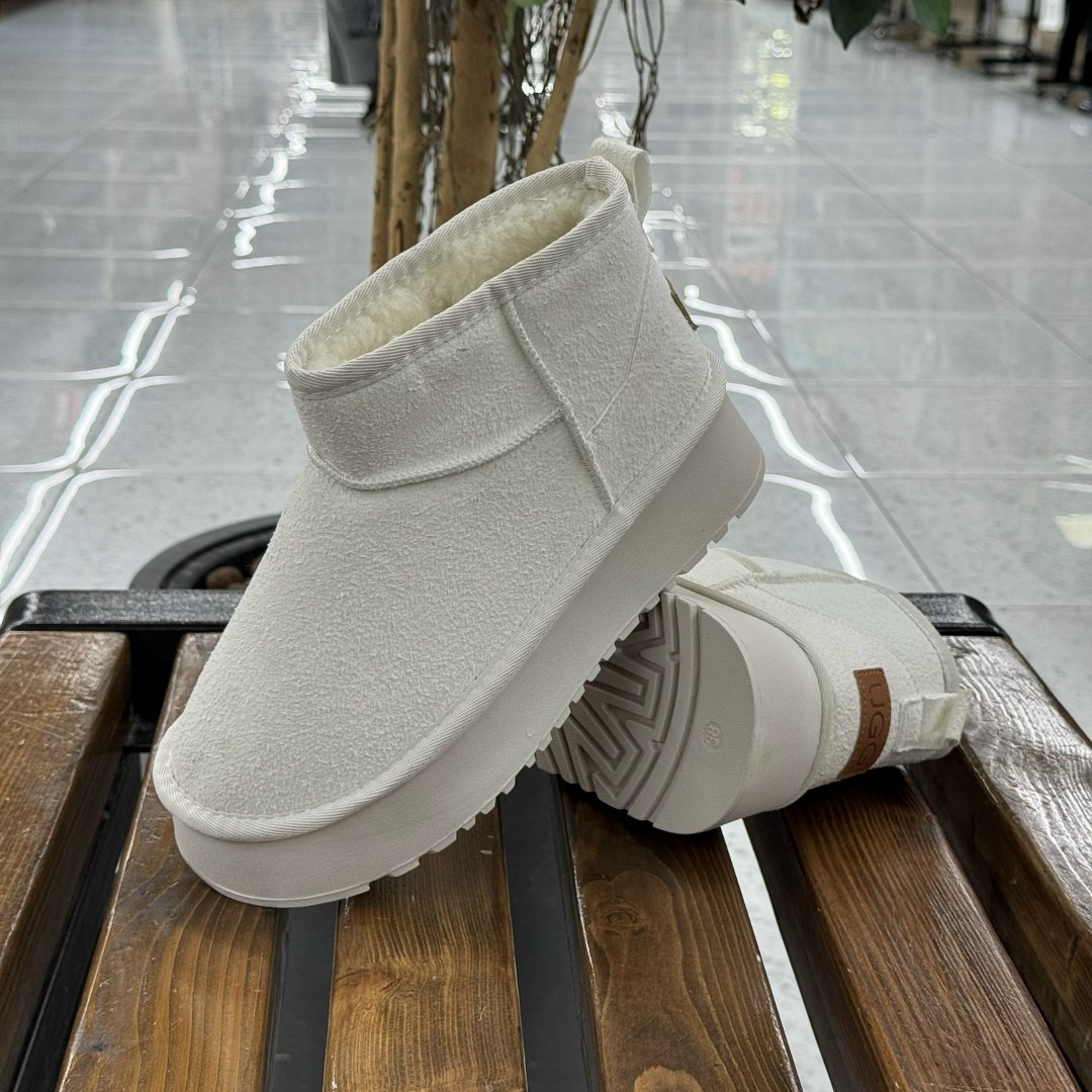 угги ugg зимние с мехом короткие на платформе,угги женские,угги зимние короткие на платформе,,зимние угги на платформе