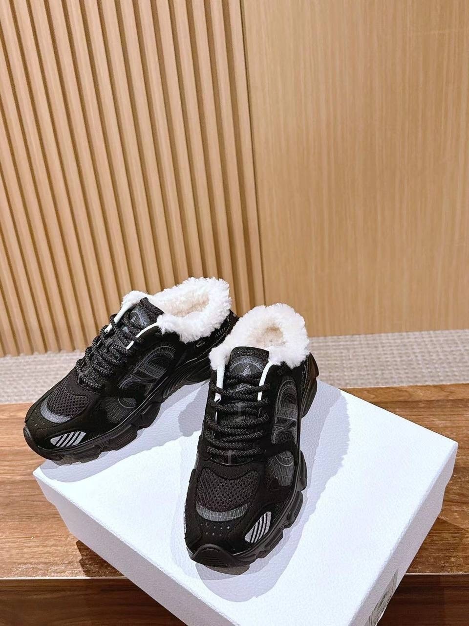 dior кроссовки,кроссовки christian dior,кроссовки женскиe,диор кроссовки,кроссовки