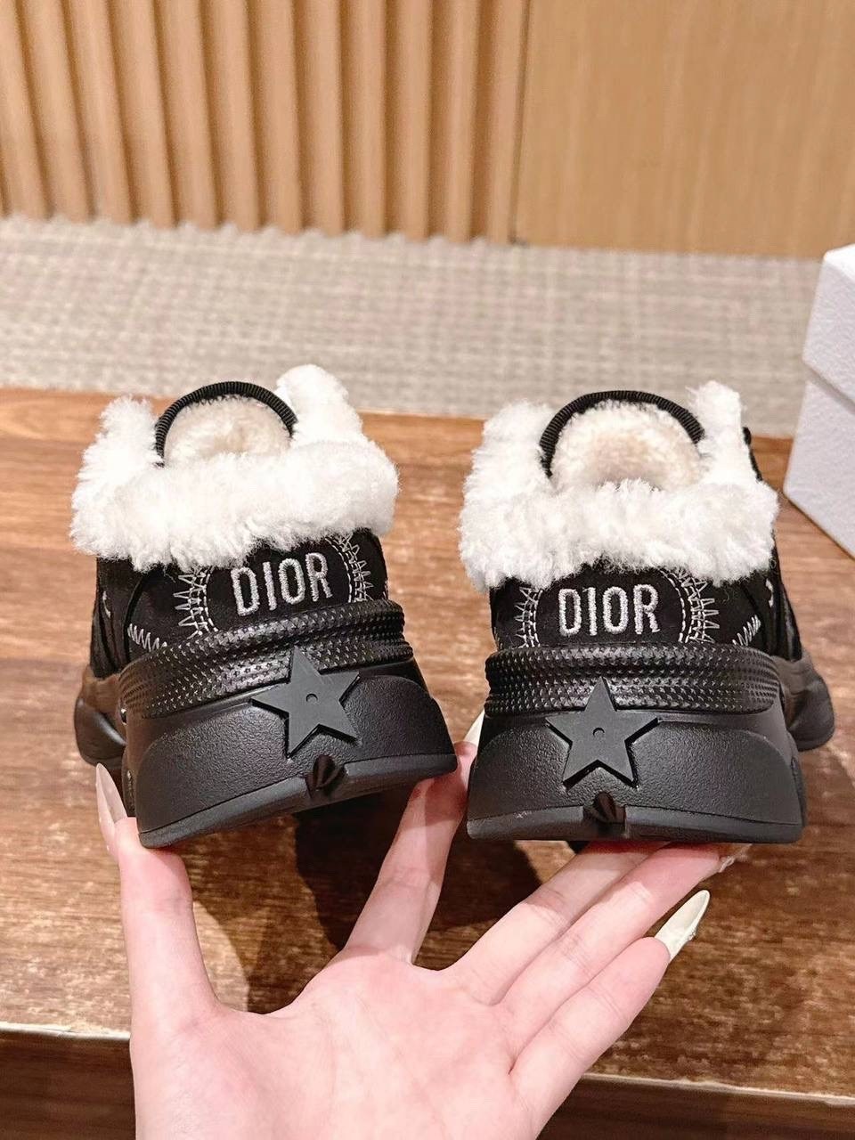 dior кроссовки,кроссовки christian dior,кроссовки женскиe,диор кроссовки,кроссовки
