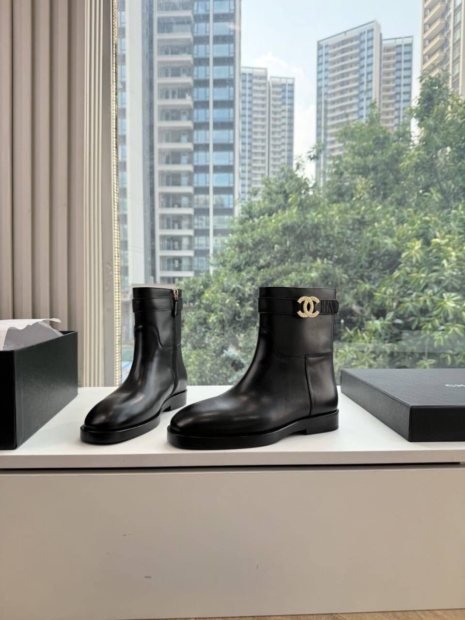 ботинки chanel,ботинки женские chanel,,сапоги chanel,женские кожаные сапоги chanel черные 2026 укороченные