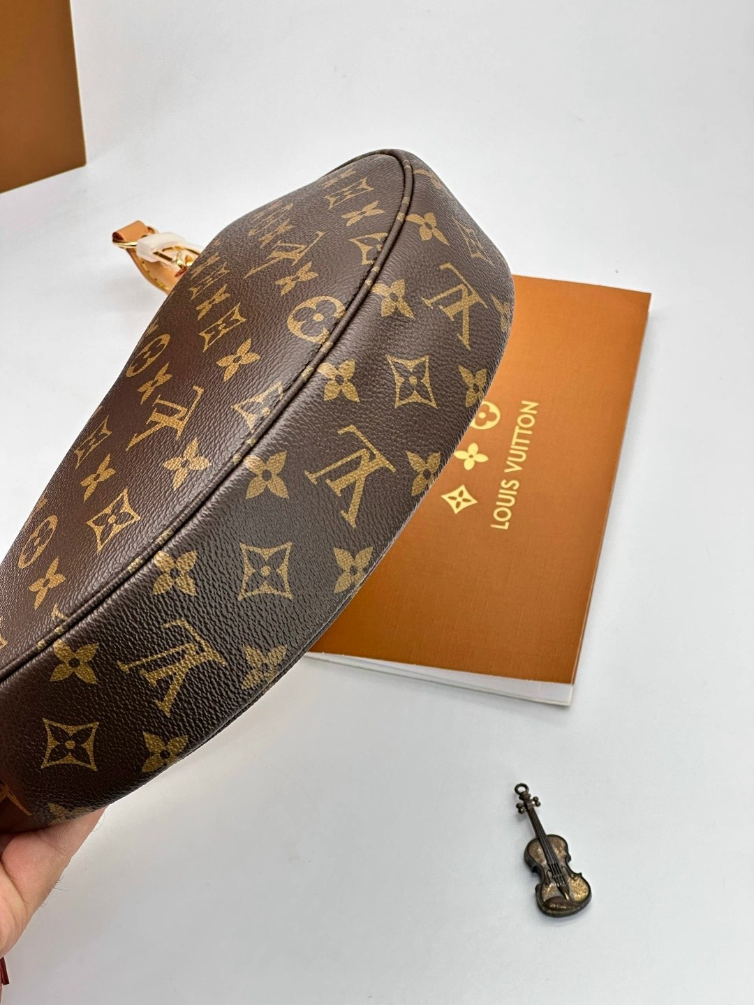 louis vuitton женская сумка,сумки луи виттон,louis vuitton сумка,louis vuitton bag,bolsa louis vuitton