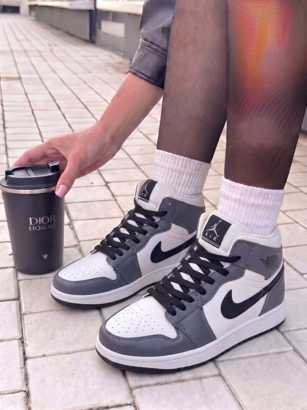 кроссовки nike air jordan 1 retro high og,кроссовки женские nike air jordan 1,кроссовки nike air jordan 1 retro high,кроссовки nike air jordan 1 retro,кроссовки nike air jordan 1