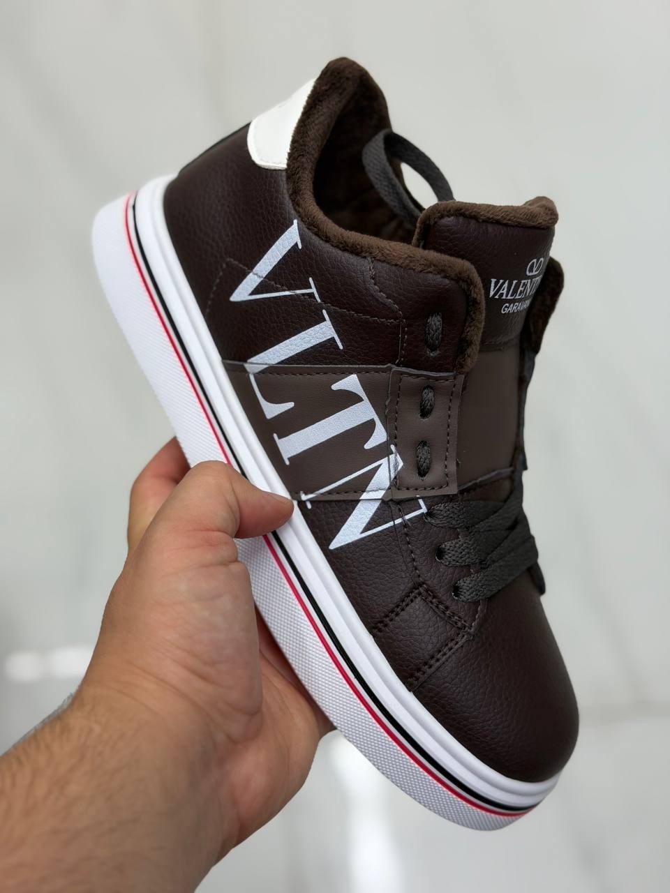 valentino кроссовки,,valentino кроссовки мужские,мужской кроссовки,кроссовки на меху