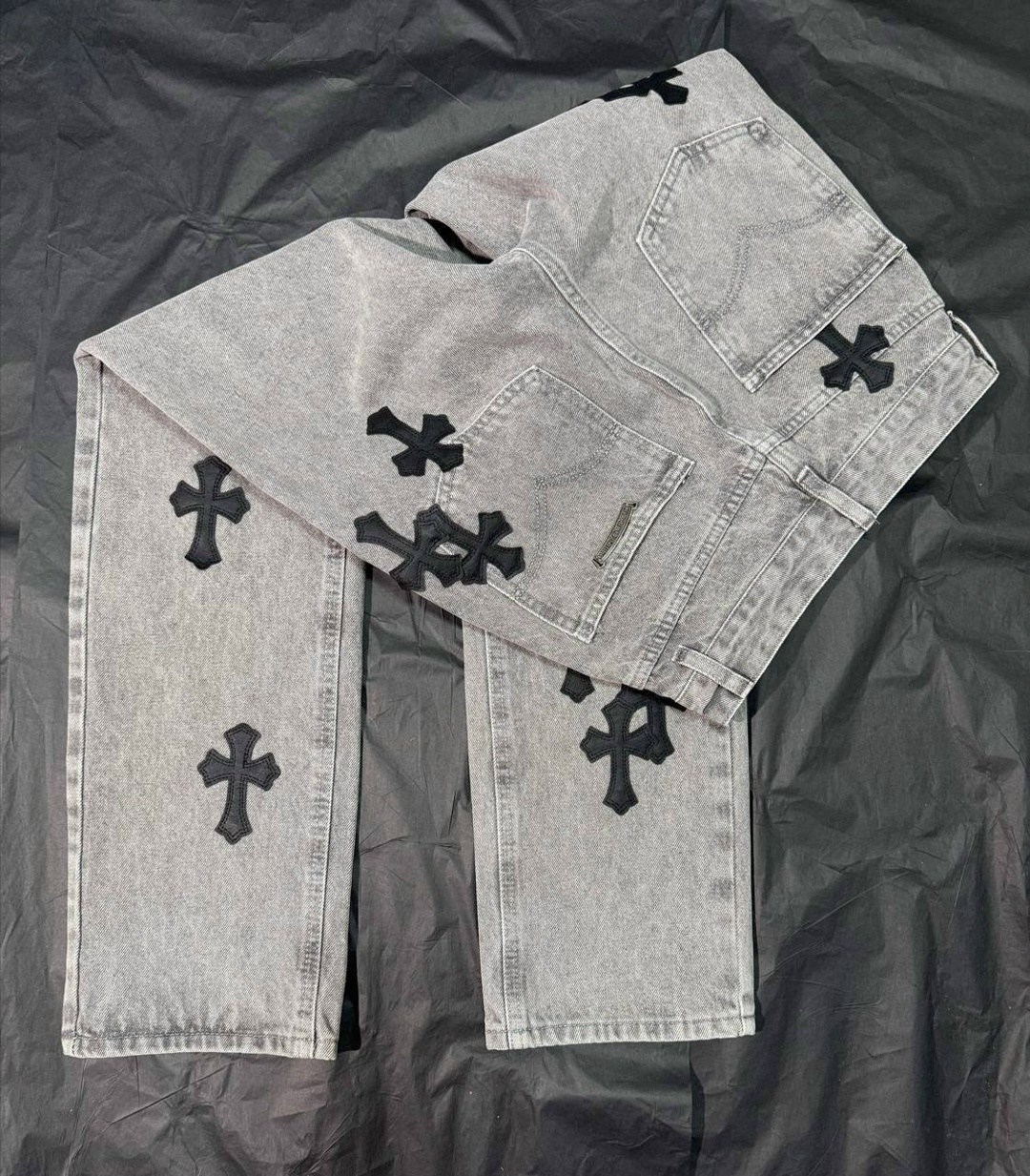 джинсы с крестами chrome hearts,джинсы chrome hearts,джинсы с крестами,chrome hearts jeans,cross patchwork black vintage levi’s denim jeans