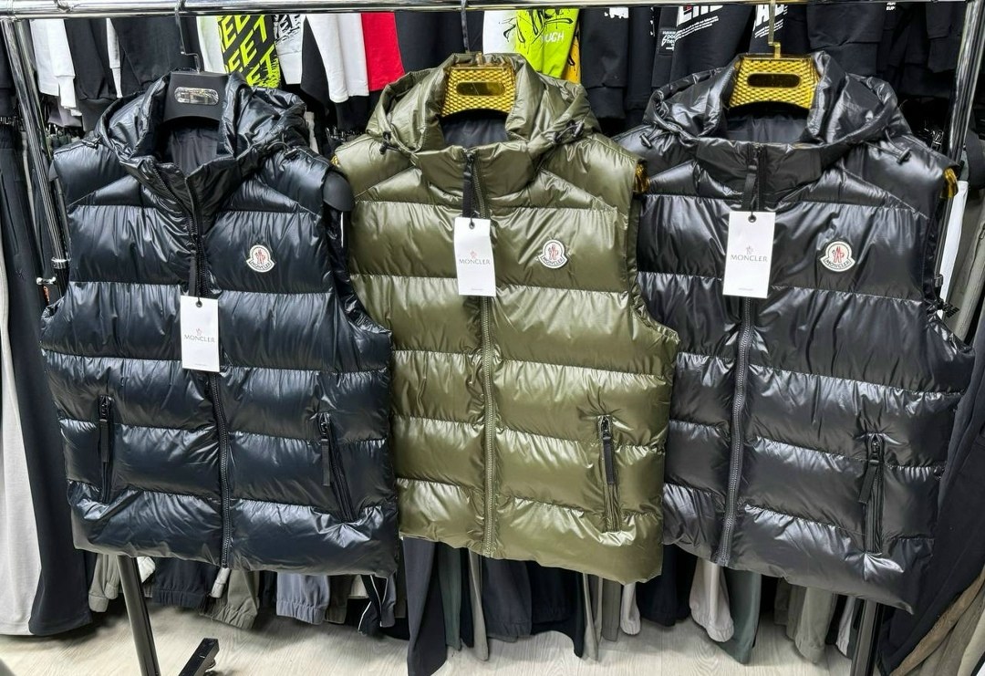 жилетка moncler,жилетка монклер,жилет moncler,жилетка мужская,жилетка монклер мужская