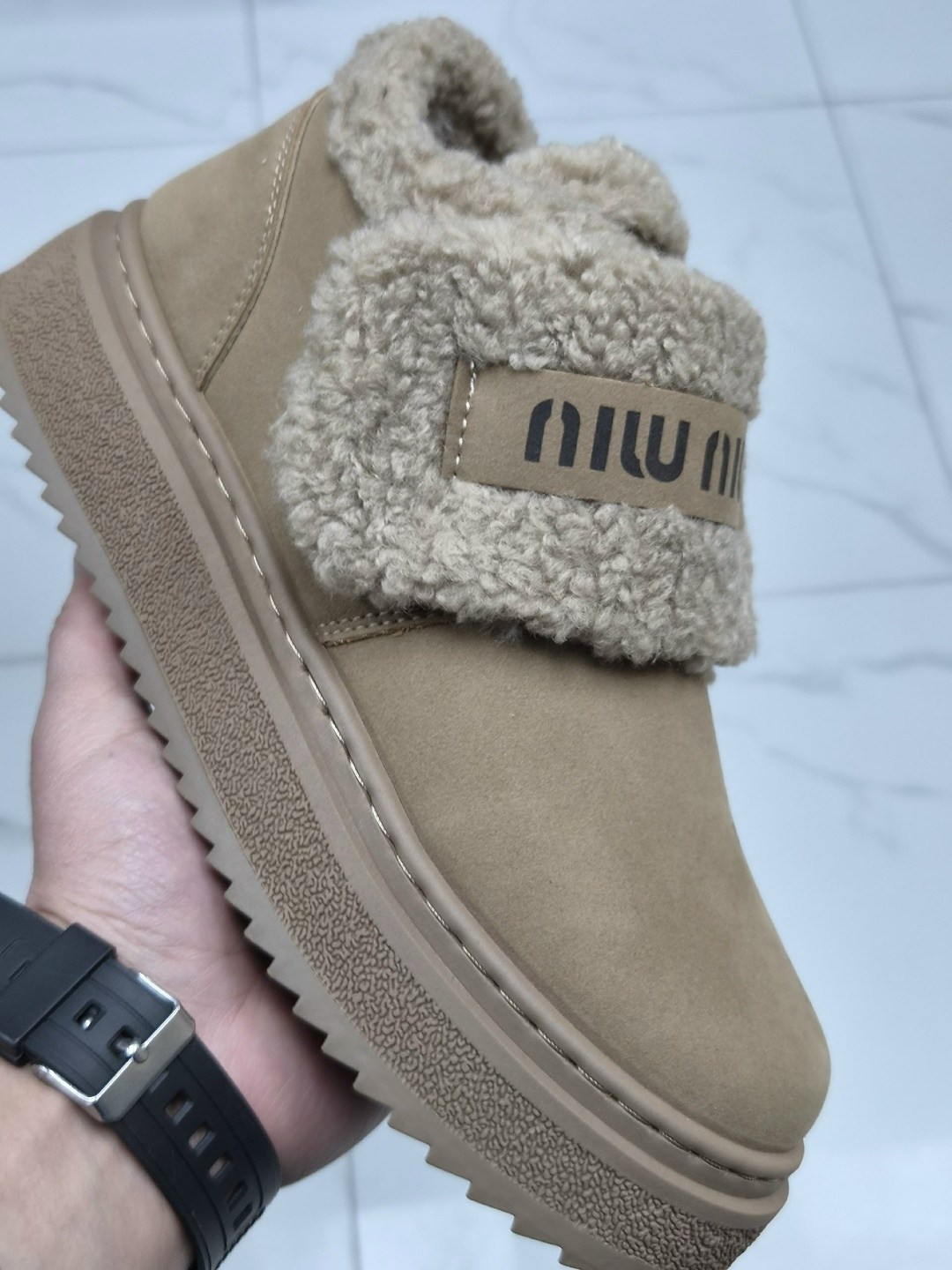 ,зимние женские кроссовки,кроссовки ugg,кроссовки ботинки зимние с мехом vm shops,женская зимняя