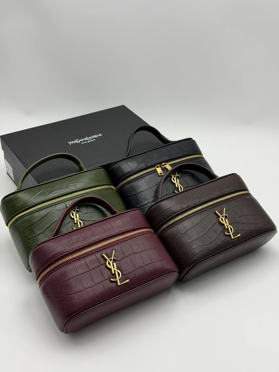 кожаная сумка yves saint laurent gaby vanity бордовая,сумка в стиле ysl gaby vanity bag yves saint laurent,сумка,сумка yves saint laurent,брендовая сумка женская