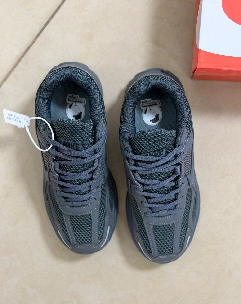 кроссовки,кроссовки мужские,мужские кроссовки nike zoom vomero 5,кроссовки nike zoom vomero 5,кроссовки мужские сетка
