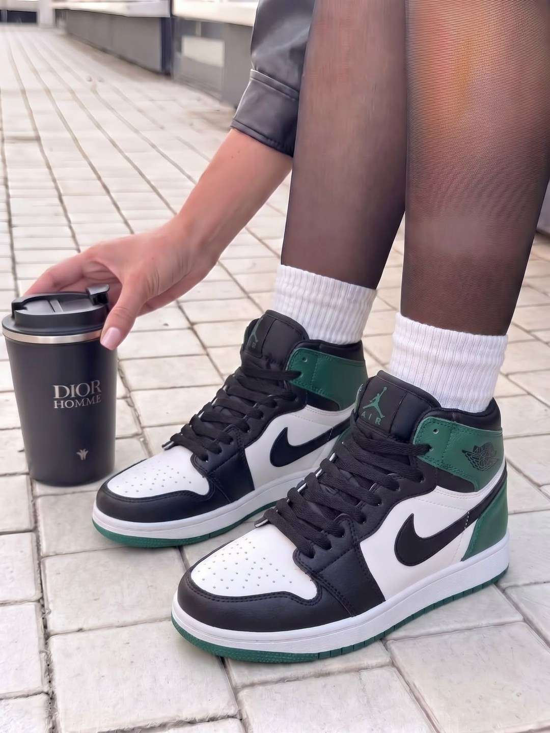 кроссовки nike air jordan 1 retro high og,кроссовки женские nike air jordan 1,кроссовки nike air jordan 1 retro high,кроссовки nike air jordan 1 retro,кроссовки nike air jordan 1