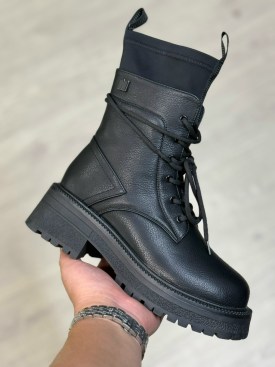 Ботинки