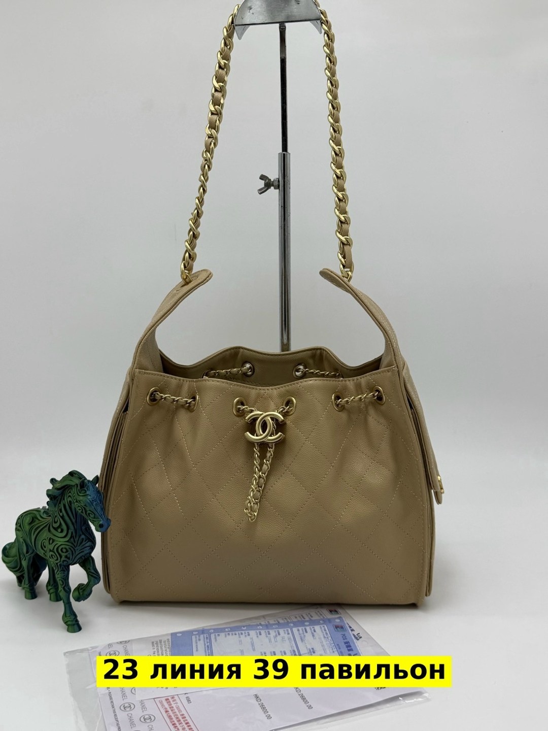 chanel сумка,сумка,сумки женская,женская сумка chanel,сумка женская шанель стеганая ковша цепь chanel