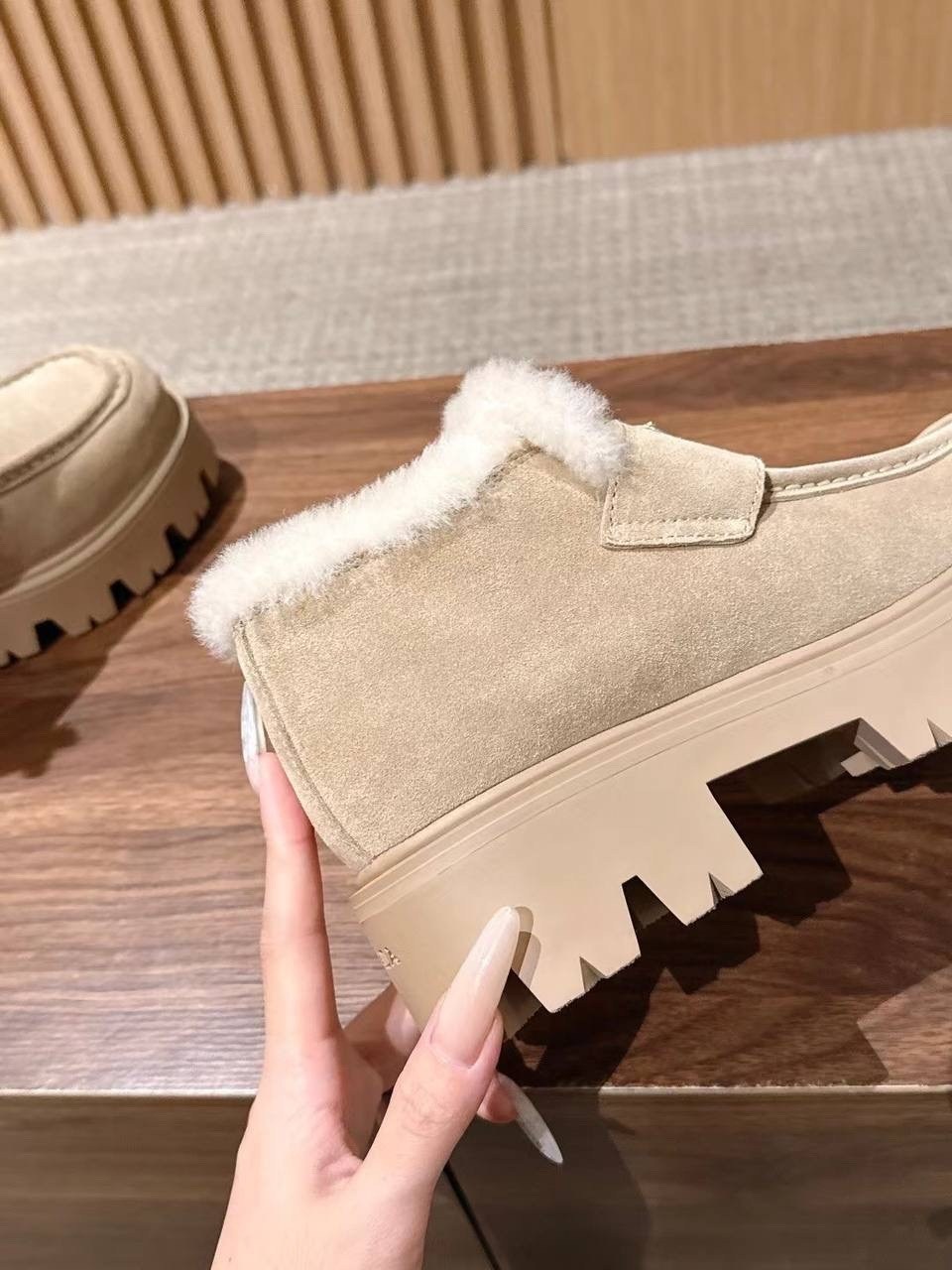 ,лоферы prada,женская ,меховая ,теплая