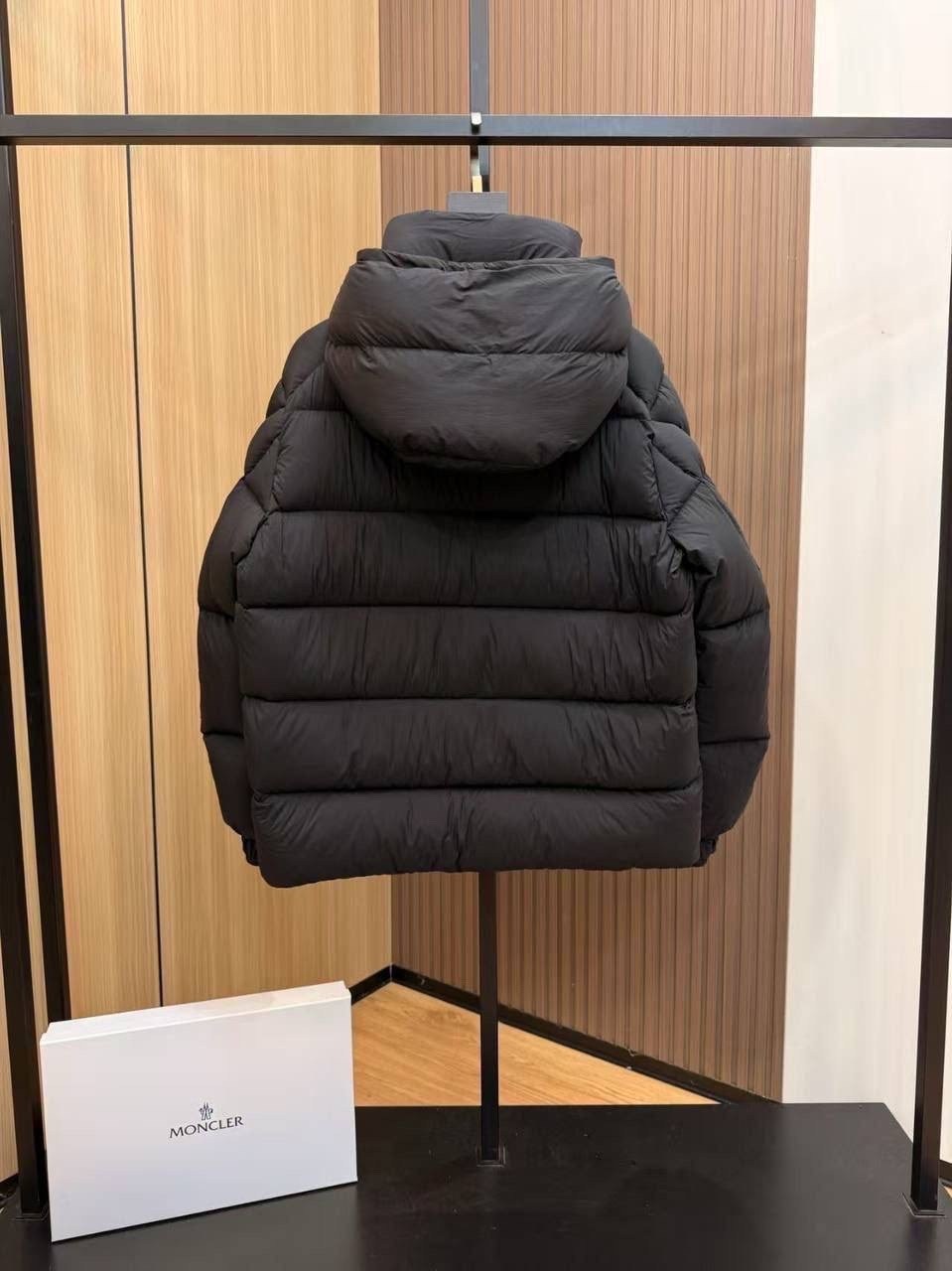 мужской чёрный пуховик moncler vezere,мужской пуховик moncler,пуховик moncler,пуховик moncler vezere премиум,пуховик moncler женский