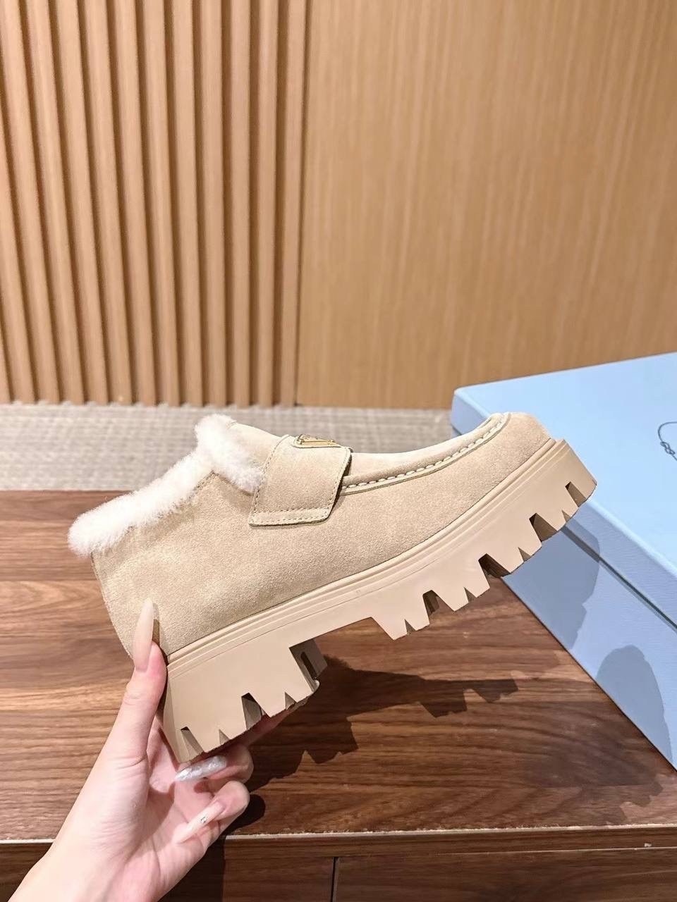 ,лоферы prada,женская ,меховая ,теплая