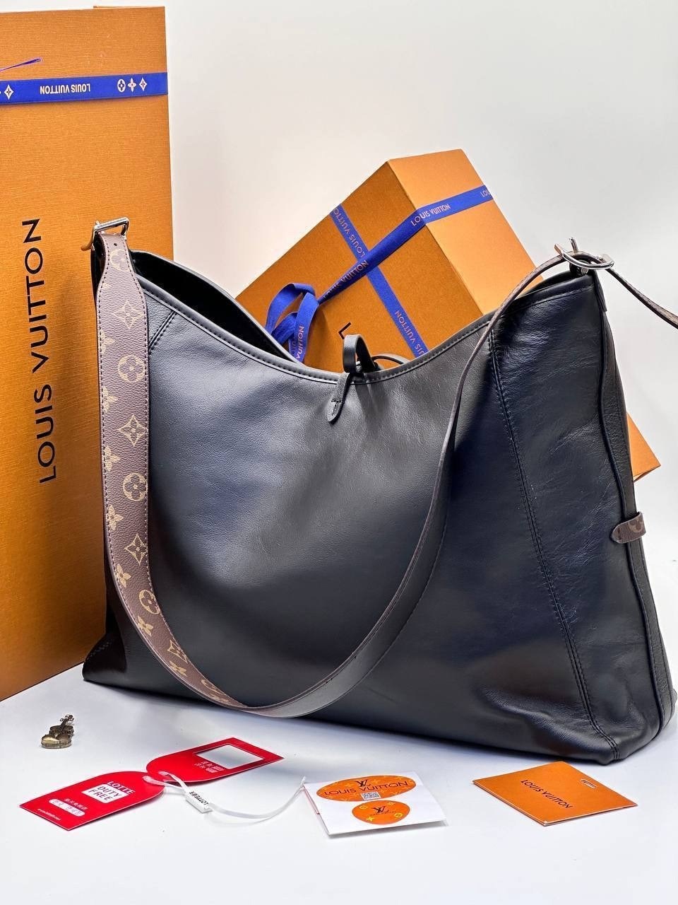 сумка женская louis vuitton,сумка louis vuitton,louis vuitton сумка на плечо,женская кожаная сумка louis vuitton carry all черная,louis vuitton сумка шоппер на плечо