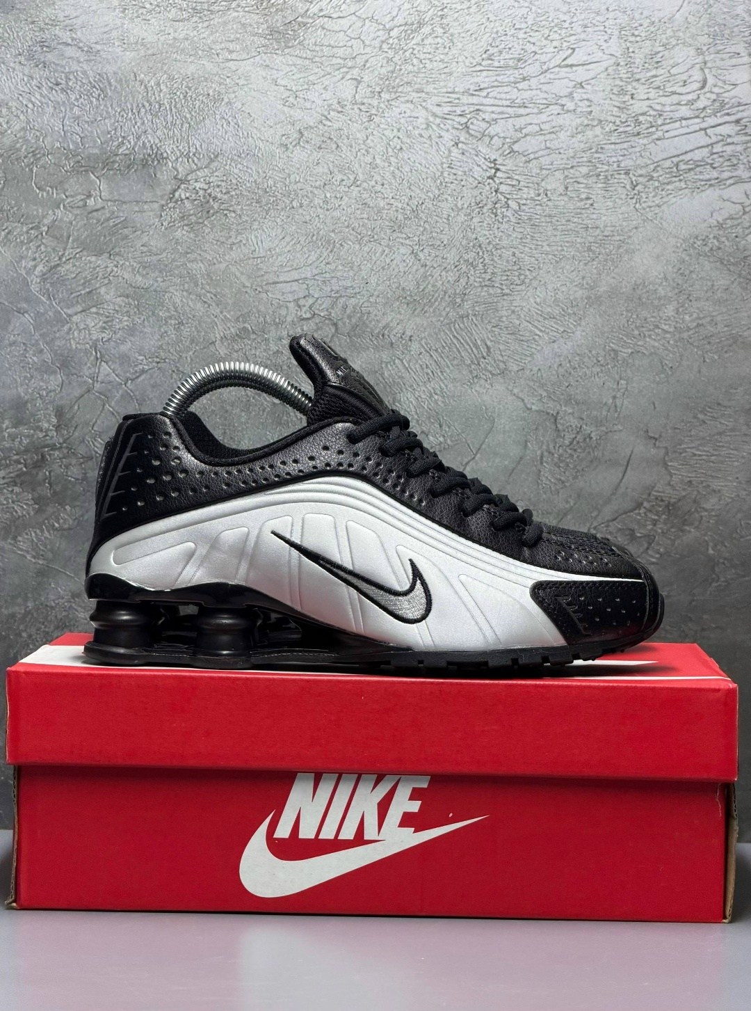 nike shox r 4,nike shox,nike shox tl,кроссовки,nike shox nz