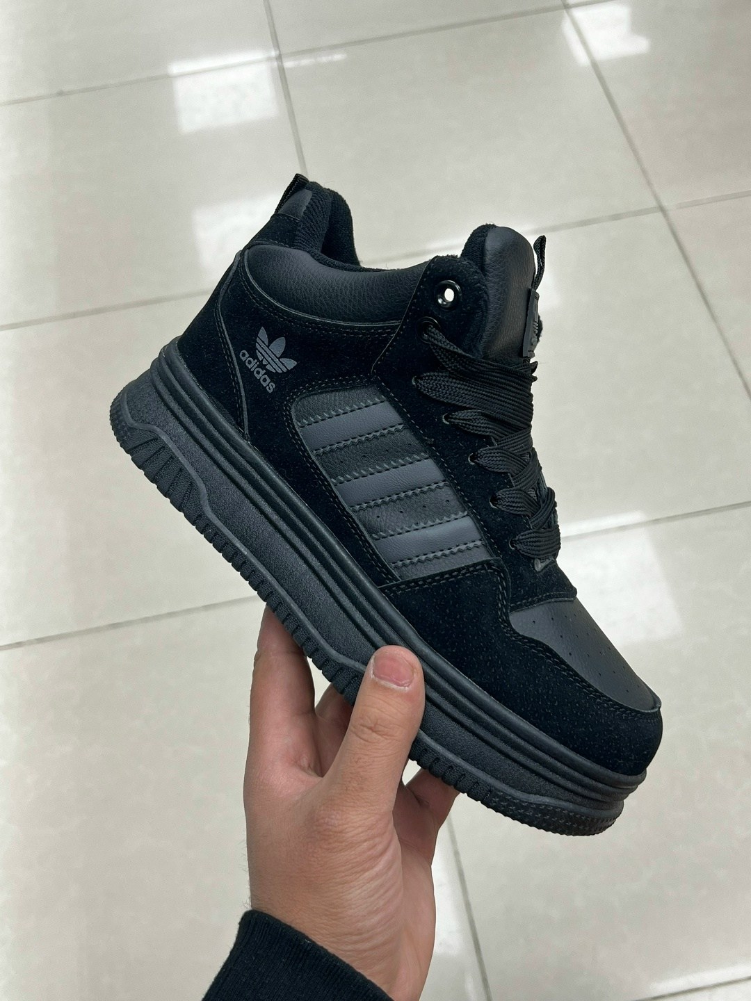 зимние кроссовки adidas,кроссовки adidas,кроссовки adidas мужские,зимние мужские кроссовки adidas,кроссовки мужские зимние