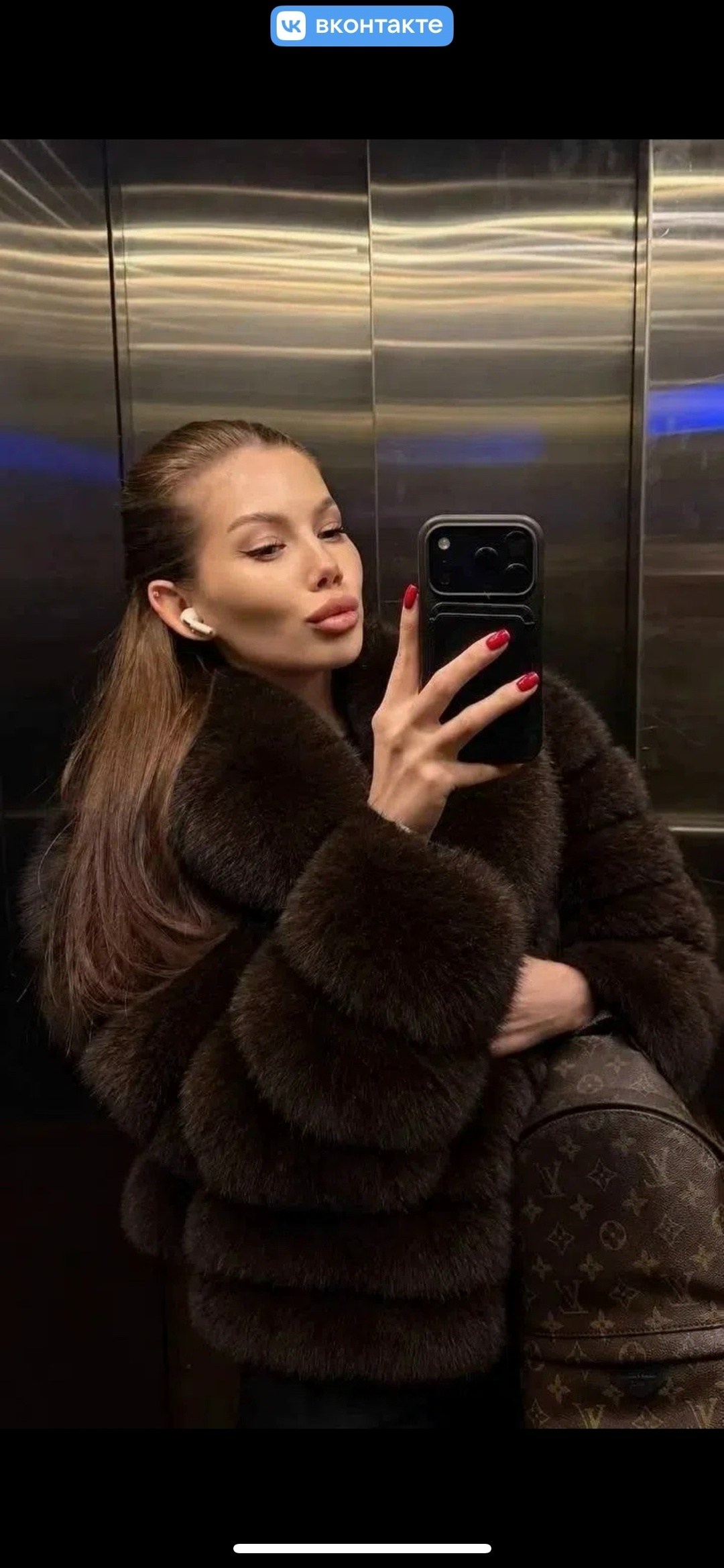 шуба из песца,шуба зимняя,зимние наряды,одежда зимняя,женская шуба из натурального лисьего меха