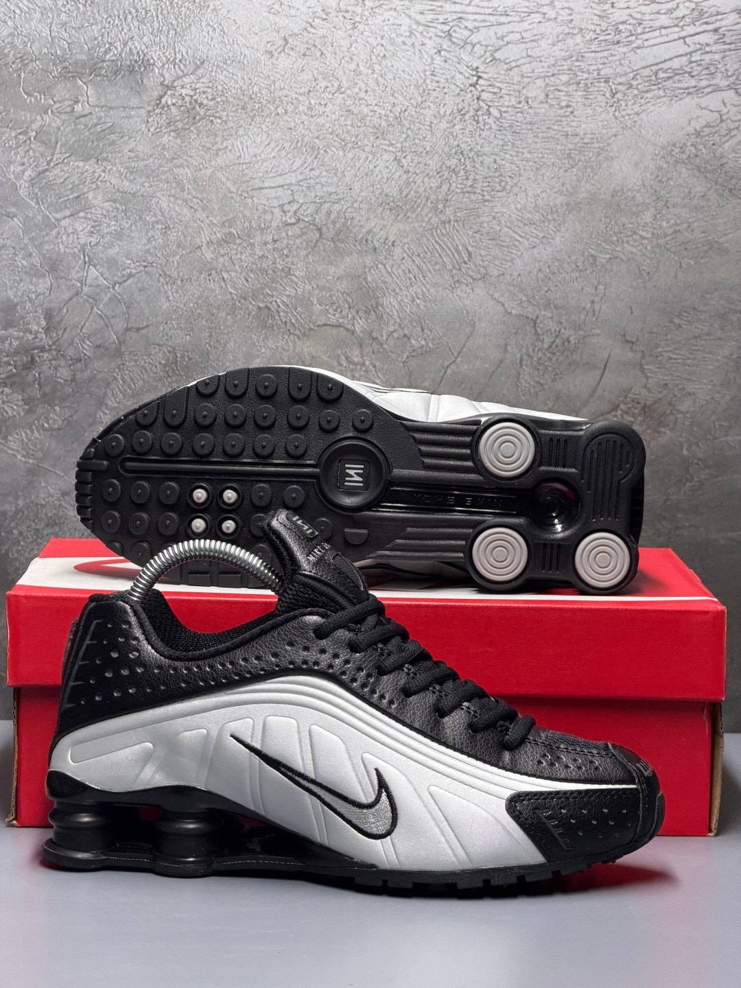 nike shox r 4,nike shox,nike shox tl,кроссовки,nike shox nz