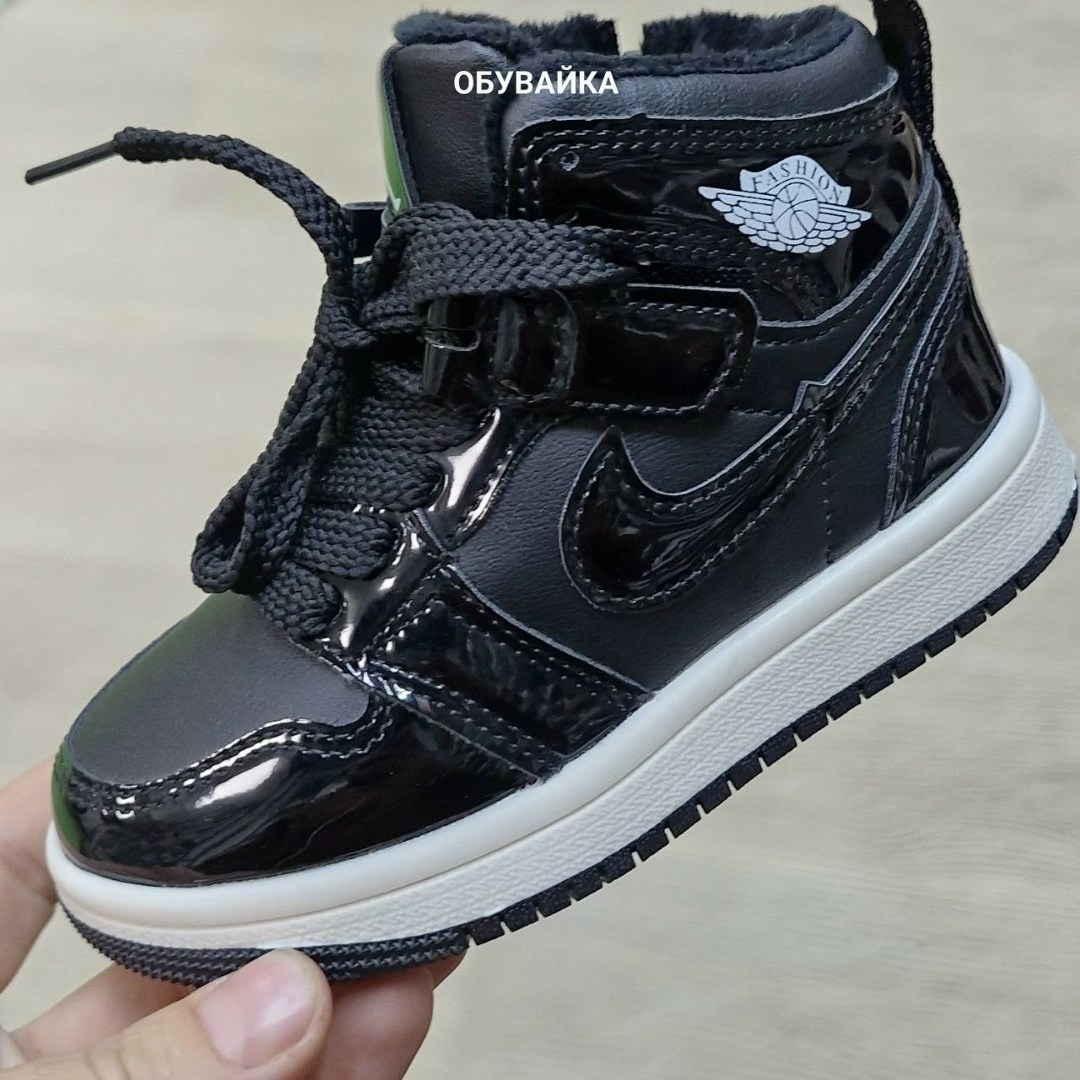 кроссовки,спортивная ,nike air jordan 1 mid,кроссовки мальчику,nike air jordan 1 mid se