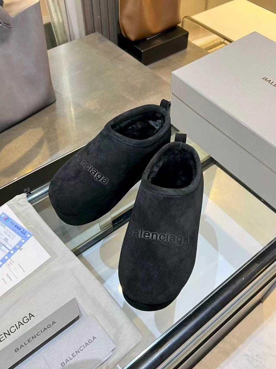сабо balenciaga,угги женские,,мюли balenciaga,balenciaga кроссовки женские