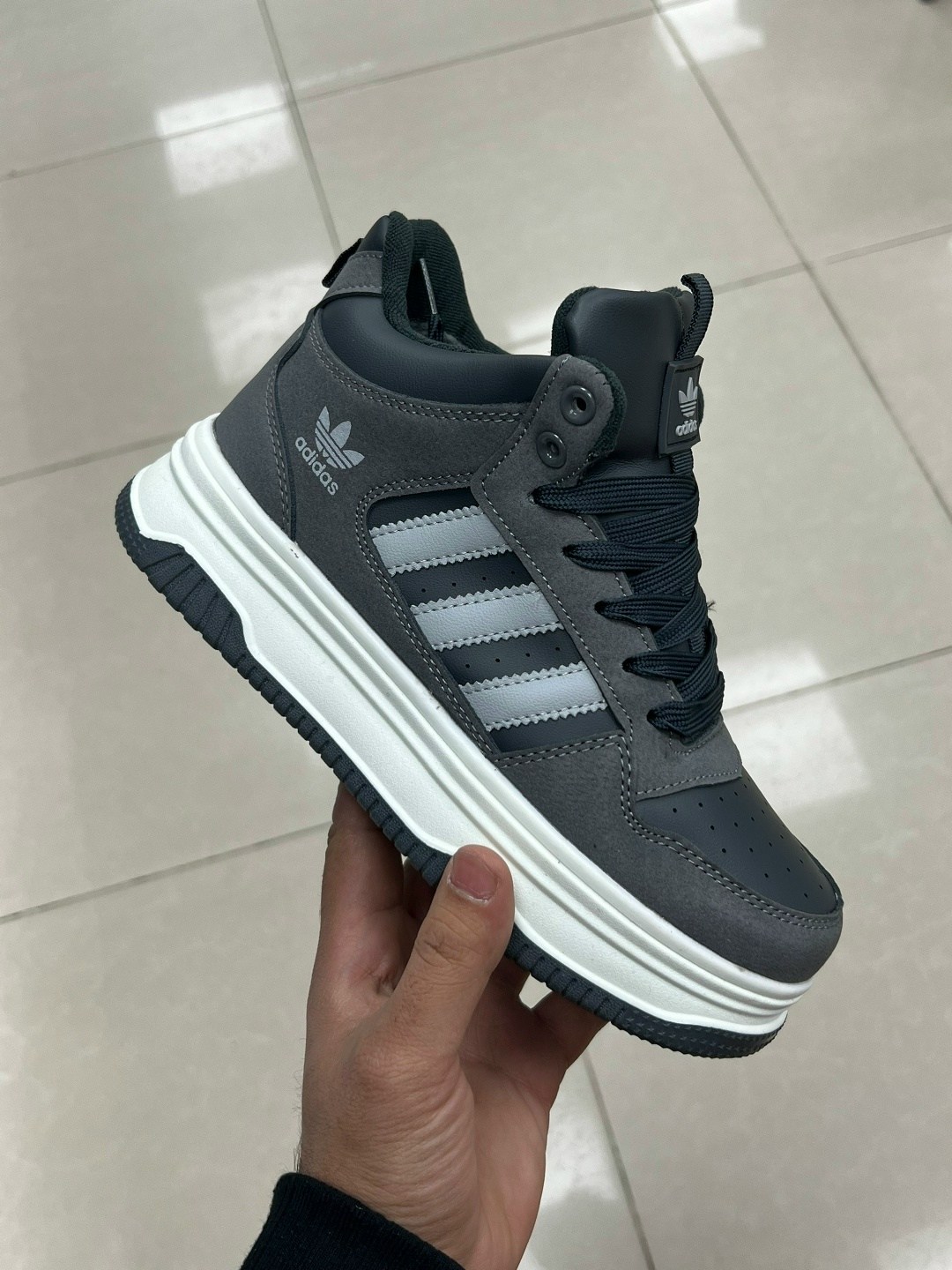 зимние кроссовки adidas,кроссовки adidas,кроссовки adidas мужские,зимние мужские кроссовки adidas,кроссовки мужские зимние