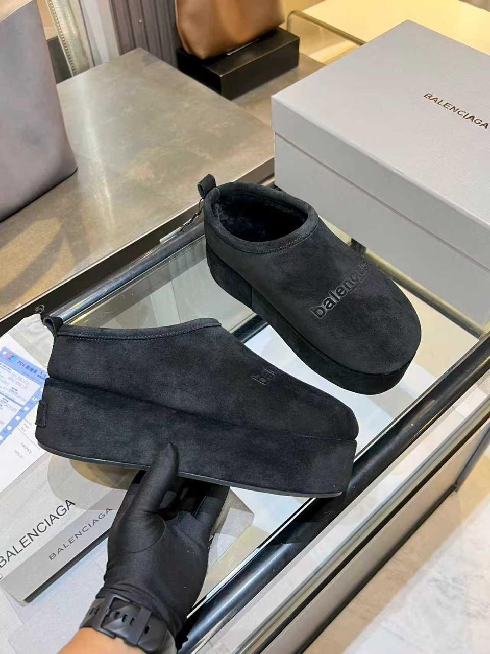 сабо balenciaga,угги женские,,мюли balenciaga,balenciaga кроссовки женские